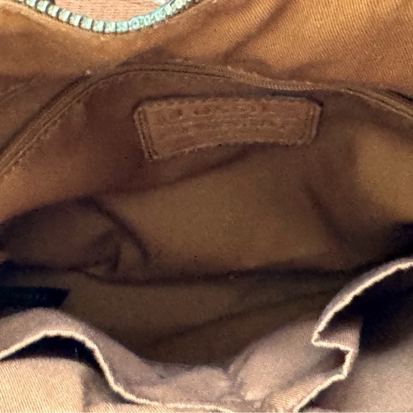 Fossil Explorer Leather Tote Crossbody Bag - Picture 10 of 10